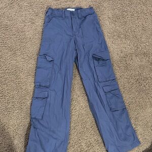 Abercrombie and Fitch girls cargo wide leg long.